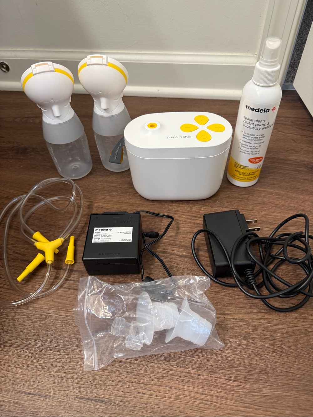 Medela White and Gray Double Electric Breast Pump with Accessories